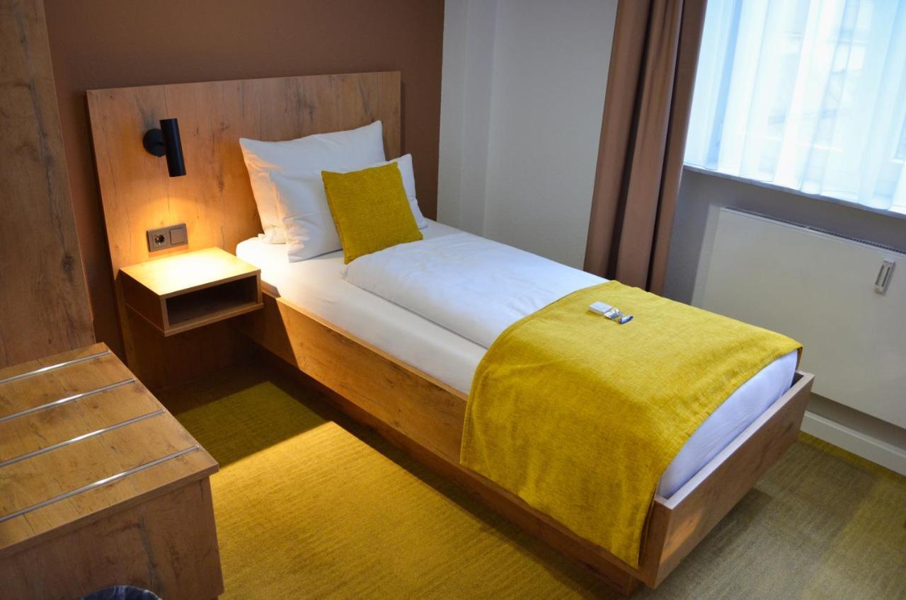 Hotel Am Markt Karlsruhe Bagian luar foto