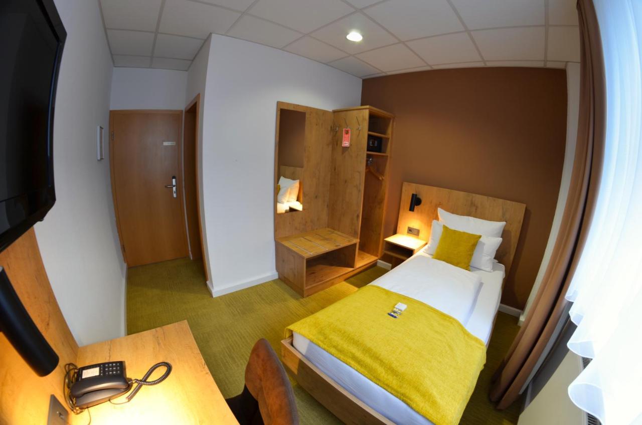 Hotel Am Markt Karlsruhe Bagian luar foto