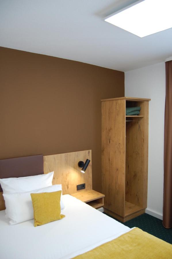 Hotel Am Markt Karlsruhe Bagian luar foto