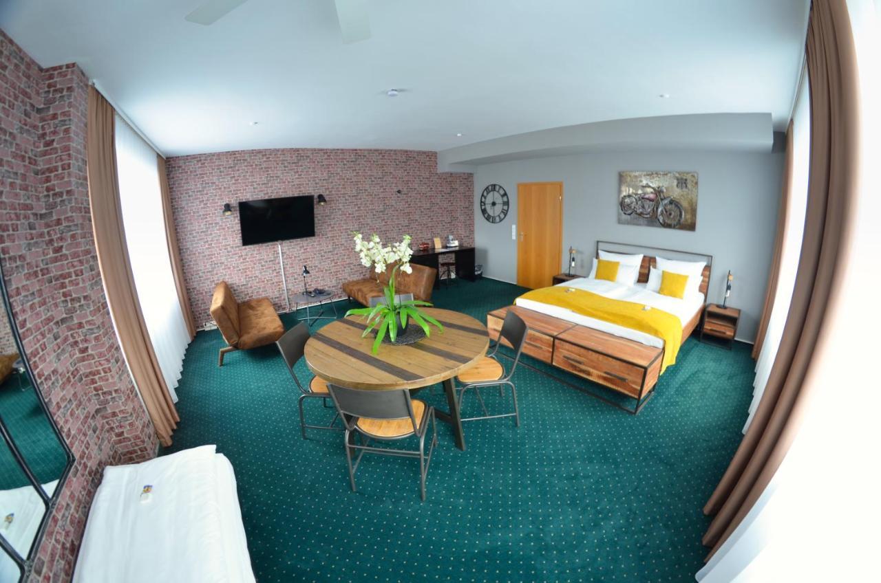 Hotel Am Markt Karlsruhe Bagian luar foto